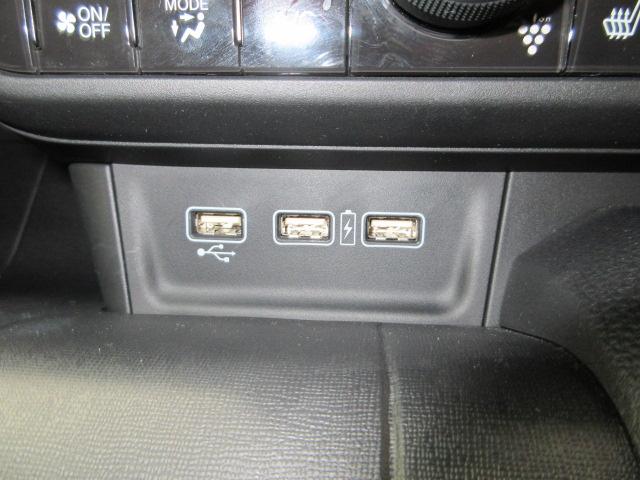 N-WGNカスタム L・ターボ 当社デモカー HondaSENSING ドラレコ メモリーナビ リヤカメラ フルセグTV ETC 純正アルミホイール 衝突被害軽減装置 LEDランプ 本革シート ワンオーナー車 クリアランスソナー(11枚目)