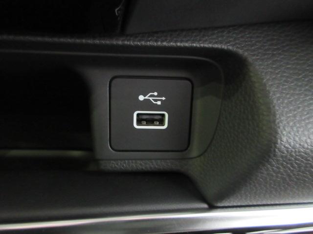 ヴェゼル ｅ：ＨＥＶＺ　ＨｏｎｄａＳＥＮＳＩＮＧ　前後ドラレコ　メモリーナビ　リアカメラ　シートヒーター　電動リアゲート　純正アルミ　パドルシフト　Ｂｌｕｅｔｏｏｔｈ　ワンオーナー　衝突回避支援ブレーキ機能　１オナ　スマキ（12枚目）