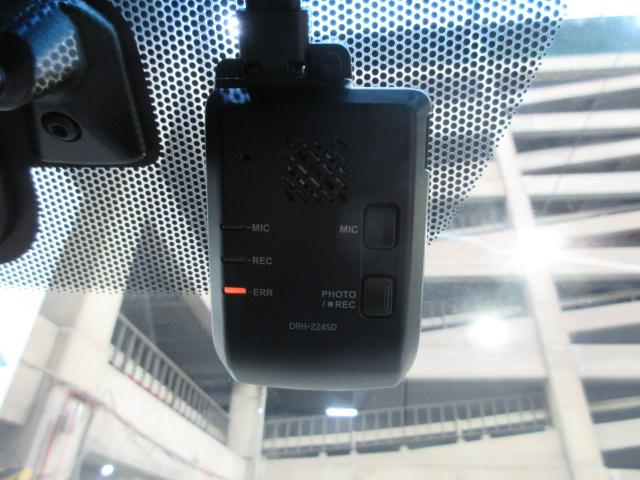 フリード Ｇ　６人　ワンオーナー　メモリーナビ　両側電動スライドドア　前後ドラレコ　シートヒーター　ＨｏｎｄａＳＥＮＳＩＮＧ　リアカメラ　ＥＴＣ　Ａクルーズ　記録簿　３列シート　ＬＥＤヘッドライト　パワーウインドウ（5枚目）