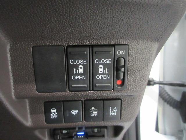 フリード Ｇ　６人　ワンオーナー　メモリーナビ　両側電動スライドドア　前後ドラレコ　シートヒーター　ＨｏｎｄａＳＥＮＳＩＮＧ　リアカメラ　ＥＴＣ　Ａクルーズ　記録簿　３列シート　ＬＥＤヘッドライト　パワーウインドウ（12枚目）