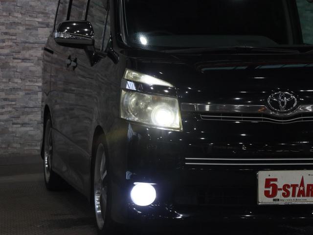 ヴォクシー ＺＳ　煌ＩＩ　社外マフラー／ＥＳＴＡＴＵＳ１８ＡＷ／両側電動スライドドア／パドルシフト／スマートキー／ＥＴＣ／純正ナビ／バックカメラ／ＨＩＤオートライト（15枚目）