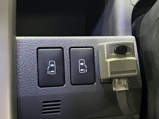 ヴォクシー ＺＳ　煌ＩＩ　社外マフラー／ＥＳＴＡＴＵＳ１８ＡＷ／両側電動スライドドア／パドルシフト／スマートキー／ＥＴＣ／純正ナビ／バックカメラ／ＨＩＤオートライト（26枚目）