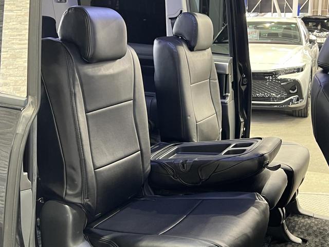 ヴォクシー ＺＳ　煌ＩＩ　社外マフラー／ＥＳＴＡＴＵＳ１８ＡＷ／両側電動スライドドア／パドルシフト／スマートキー／ＥＴＣ／純正ナビ／バックカメラ／ＨＩＤオートライト（38枚目）