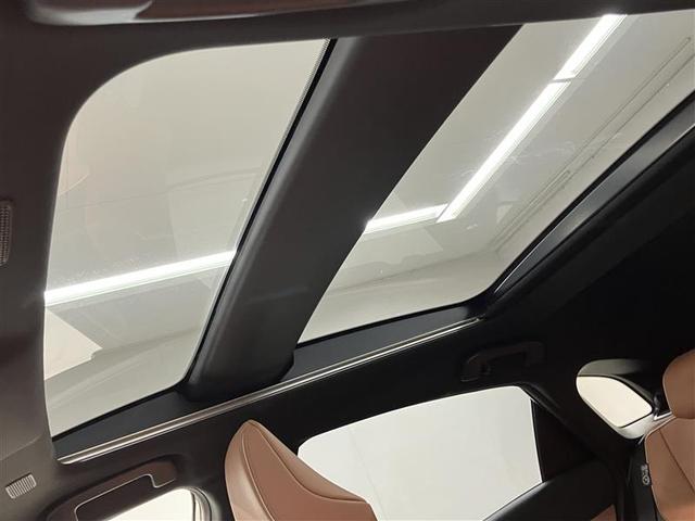 クラウンスポーツ Ｚ　ハーフレザー　Ｐルーフ　ＬＥＤヘッドライト　４ＷＤ車　試乗車ＵＰ　クルーズコントロール　ＡＣ１００Ｖ　ミュージックプレイヤー接続可　ドラレコ　ＡＷ　ＥＴＣ車載器　メモリーナビ　Ｂカメラ　エアバッグ（29枚目）