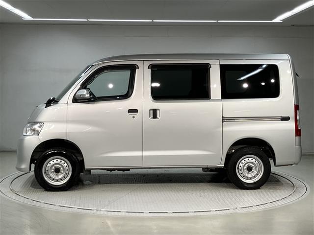 タウンエースバン ＧＬ　プリクラッシュ　ＬＥＤランプ　助手席エアバック　パワーウィンド　リモコンキー　アイストップ　メモリナビ　ナビＴＶ　イモビライザー　パワーステアリング　フルセグテレビ　バックカメラ　エアバック　ＥＴＣ（2枚目）