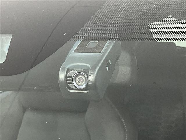 カローラスポーツ Ｇ　ＡＵＸ　キーフリー　バックモニター　スマートキー　ＴＶ　クルコン　フルセグテレビ　アルミ　イモビライザー　ＡＢＳ　ワンオーナー車　オートエアコン　サイドエアバック　ドライブレコーダー　横滑り防止機能（11枚目）