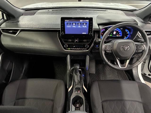 カローラクロス ハイブリッド　Ｓ　衝突軽減　エアバッグ　クルーズコントロール　ＬＥＤヘッドライト　ＥＴＣ車載器　アルミホイール　Ｂモニター　スマートキー　ドラレコ　キーレス　ミュージックプレイヤー接続可　横滑り防止機能　オートエアコン（5枚目）