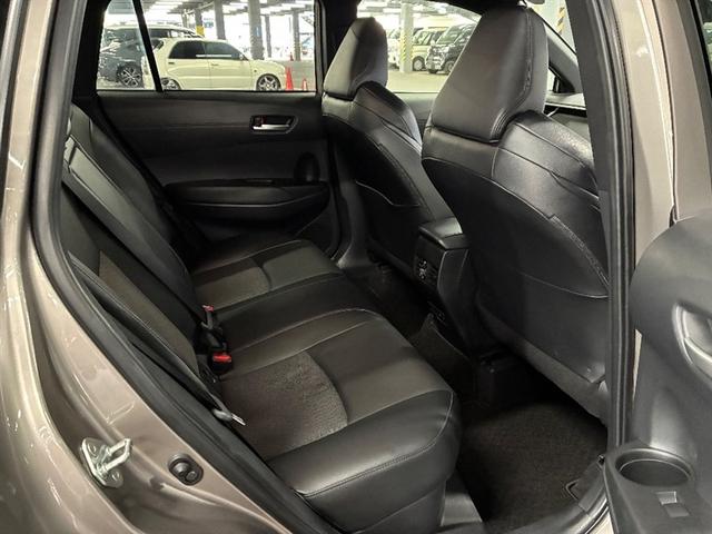 カローラクロス ハイブリッド　Ｚ　ＡＣ１００Ｖ電源　衝突軽減Ｂ　スマキ－　半レザー　Ｂモニター　アクティブクルーズコントロール　メモリナビ　イモビ　ＬＥＤ　ＡＣ　運転席Ｐシート　メディアプレイヤー接続　キーレス　パワステ　アルミ　ナビ（10枚目）