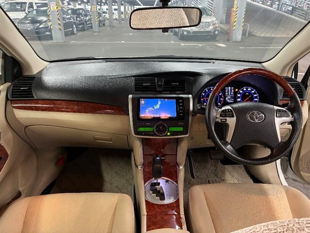 プレミオ 1.8X Lパッケージ AUX接続 エアコン エアバッグ キーレス 盗難防止システム パワーウィンドウ パワーステアリング ETC メモリーナビ ABS DVD再生 フルセグ スマートキー バックカメラ ナビ&TV(5枚目)