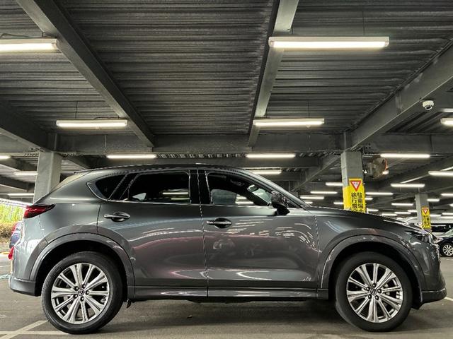 CX-5 XD エクスクルーシブモード 地デジ 盗難防止装置 サンルーフ キーレス LED ミュージックプレイヤー接続可 AWD ETC ドラレコ パワーシート AAC メモリーナビ Iストップ ナビTV アルミホイール バックカメラ(3枚目)