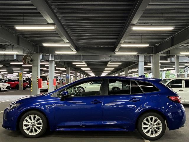 カローラツーリング ハイブリッド　Ｓ　インテリジェントクリアランスソナー　Ｒカメラ　ＡＡＣ　ＬＥＤライト　メディアプレイヤー接続　横滑防止装置　クルコン　ＥＴＣ車載器　ナビ＆ＴＶ　キーフリーシステム　スマートキー　カーテンエアバック（4枚目）