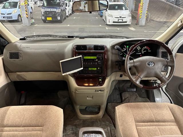 グランドハイエース リミテッド エクセレントエディション 電動カーテン ムーンルーフ DVDナビ 車検整備 ホワイトジュエリートーニング(5枚目)