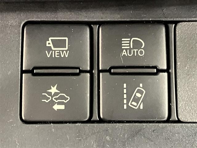 シエンタ ファンベースＧ　バックモニタ－　イモビ　パワステ　ＬＥＤライト　アイスト　デュアルエアバッグ　記録簿有　横滑り防止装置　エアバッグ　オートエアコン　パワーウィンドウ　ＡＢＳ　スマートキー　ワンオーナー車　ＥＴＣ（11枚目）