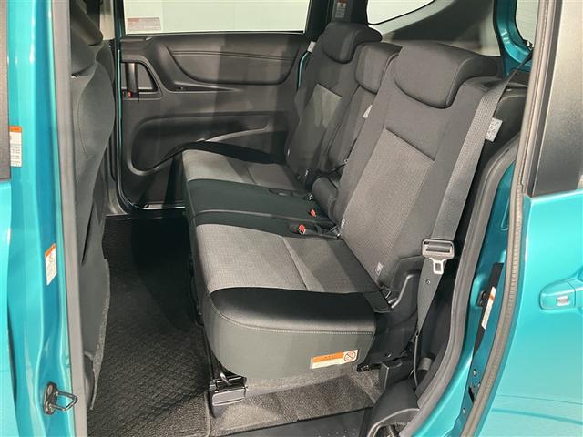 シエンタ ファンベースＧ　バックモニタ－　イモビ　パワステ　ＬＥＤライト　アイスト　デュアルエアバッグ　記録簿有　横滑り防止装置　エアバッグ　オートエアコン　パワーウィンドウ　ＡＢＳ　スマートキー　ワンオーナー車　ＥＴＣ（17枚目）