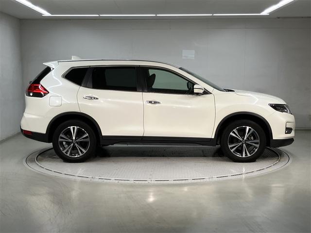 エクストレイル ２０Ｘｉ　デジタルインナーミラー・パノラミックビューモニター・車検整備・ブリリアントホワイトパール３コートパール（3枚目）