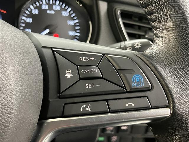 エクストレイル ２０Ｘｉ　デジタルインナーミラー・パノラミックビューモニター・車検整備・ブリリアントホワイトパール３コートパール（9枚目）