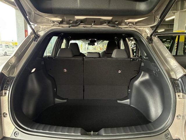 カローラクロス ハイブリッド S 衝突軽減 エアバッグ クルーズコントロール LEDヘッドライト ETC車載器 アルミホイール Bモニター スマートキー キーレス ミュージックプレイヤー接続可 横滑り防止機能 オートエアコン ABS(13枚目)