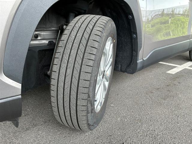 カローラクロス ハイブリッド S 衝突軽減 エアバッグ クルーズコントロール LEDヘッドライト ETC車載器 アルミホイール Bモニター スマートキー キーレス ミュージックプレイヤー接続可 横滑り防止機能 オートエアコン ABS(15枚目)