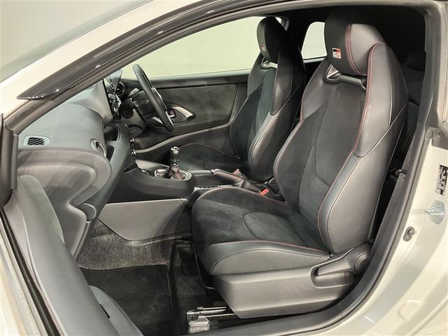 GRヤリス RZ ハイパフォーマンス ファースト エディション バックモニタ- 横滑り防止 TSS サイドエアバッグ オートエアコン アルミホイール LEDヘッド キーレス エアバッグ 盗難防止装置 スマートキー アイドリングストップ 4WD ワンオーナ(16枚目)