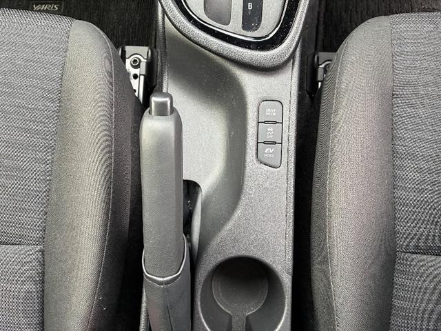 ヤリス HV G KINTOツーリング HV G KINTOツーリング パノラミックビューモニター メモリーナビ ドライブレコーダー・車検整備 ホワイトパールクリスタルシャイン(070)(10枚目)