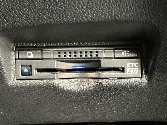 プリウスPHV Sナビパッケージ 地デジ クルーズコントロール LEDヘッドライト 1オーナー ESC ナビTV パワステ ETC PW スマートキー カーテンエアバック ミュージックプレイヤー接続可 キーフリー セキュリティ ABS(8枚目)