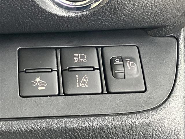 シエンタ ファンベースG セーフティーエディションII キーフリー LEDライト 横滑り防止機能 両側パワースライドドア エアバッグ ABS ミュージックプレイヤー接続可 ワンオーナー 盗難防止装置 Rカメラ ドラレコ ナビ&TV ETC オートエアコン(12枚目)