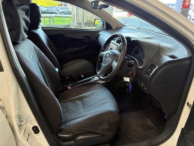 カローラフィールダー Ｘ　ＨＩＤリミテッド　パワーウィンドウ　パワーステアリング　エアバッグ　ＡＡＣ　キーレスエントリー　ＡＢＳ　Ｗエアバック　ナビＴＶ　４ＷＤ　ＥＴＣ　ＤＶＤ（11枚目）