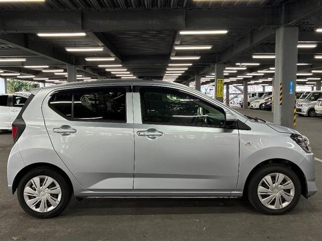 現車確認や商談は、お客様ご希望の弊社Ｕ−Ｃａｒ店舗をご指定いただけます。お近くの店舗の確認は「ウエインズトヨタ神奈川」で検索→「お店を探す」→「Ｕ−Ｃａｒ店舗」でご覧いただけます。