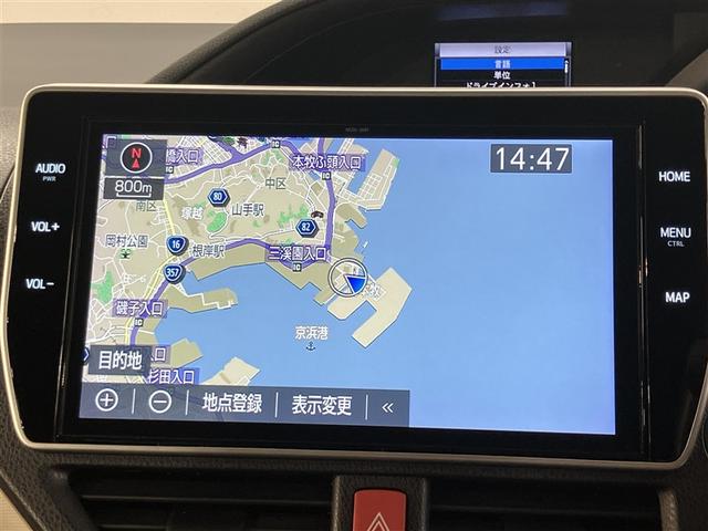 ノア ハイブリッドSi ダブルバイビー LEDヘッドライト クルコン 横滑り防止装置 盗難防止システム エアバッグ アルミ メモリ-ナビ スマキー ABS ナビ&TV デュアルエアバッグ ETC DVD パワーウインドウ 三列シート 地TV(6枚目)