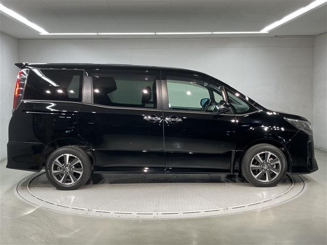 ノア Si ダブルバイビー LEDヘッドランプ オートクルーズコントロール ナビ&TV ワンオーナー 両側パワースライドドア ミュージックプレイヤー接続可 アルミホイール DVD再生 ドラレコ VSC 4WD メモリーナビ(3枚目)