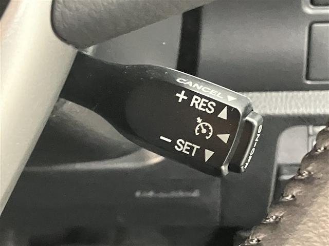 ノア Si ダブルバイビー LEDヘッドランプ オートクルーズコントロール ナビ&TV ワンオーナー 両側パワースライドドア ミュージックプレイヤー接続可 アルミホイール DVD再生 ドラレコ VSC 4WD メモリーナビ(14枚目)