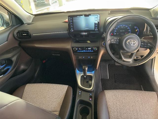 ヤリスクロス Ｚ　バックモニタ　横滑り防止システム　イモビ　カーテンエアバッグ　ナビ　クルーズＣ　エアコン　スマートキ－　アルミ　キーフリー　パワステ　ダブルエアバック　ＬＥＤヘット　エアバッグ　ＡＢＳ　ＥＴＣ車載器（5枚目）