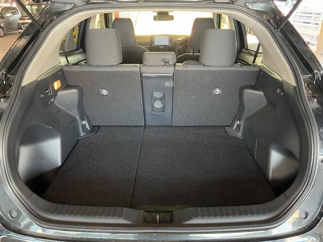 ヤリスクロス ハイブリッドＧ　ＴＳＳ　１００Ｖ　イモビライザー　バックモニタ－　エアコン　インテリキー　パワーウィンド　Ｗエアバック　オートクルーズ　メディアプレイヤー接続　キーフリー　横滑防止装置　サイドエアバッグ　エアバッグ（13枚目）