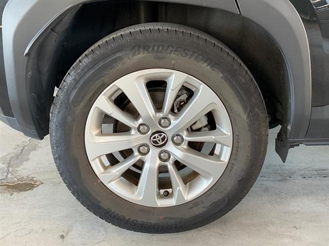 ヤリスクロス ハイブリッドＧ　ＴＳＳ　１００Ｖ　イモビライザー　バックモニタ－　エアコン　インテリキー　パワーウィンド　Ｗエアバック　オートクルーズ　メディアプレイヤー接続　キーフリー　横滑防止装置　サイドエアバッグ　エアバッグ（14枚目）