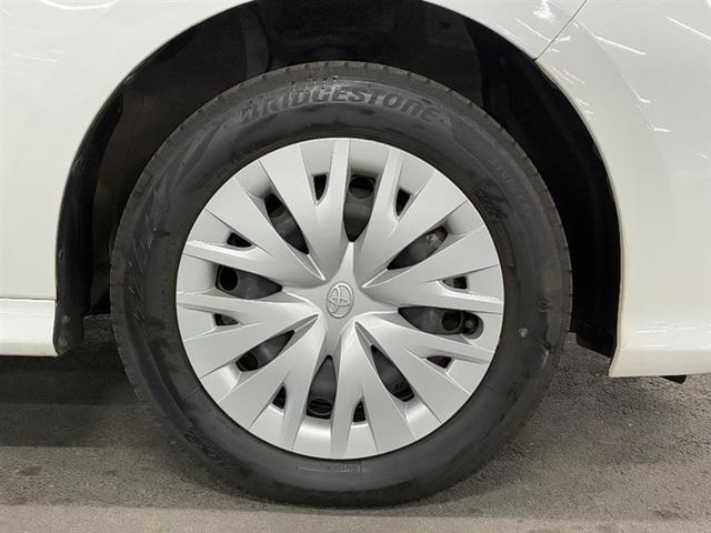 ヤリス ハイブリッドX サイドエアバッグ 盗難防止 VSC クルコン 4WD ETC スマートキー ナビ オートエアコン ミュージックプレイヤー接続可 メモリーナビ キーレス エアバッグ ABS 後カメラ 追突防止装置(14枚目)