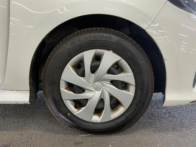 ヤリス Ｘ　ＰＣＳ　横滑り防止装置付き　ワイヤレスキー　盗難防止　サイドエアバック　エアコン　Ｗエアバッグ　パワーウインドウ　ＥＴＣ付き　パワステ　運転席エアバッグ　ナビ　メディアプレイヤー接続　ＡＢＳ（14枚目）