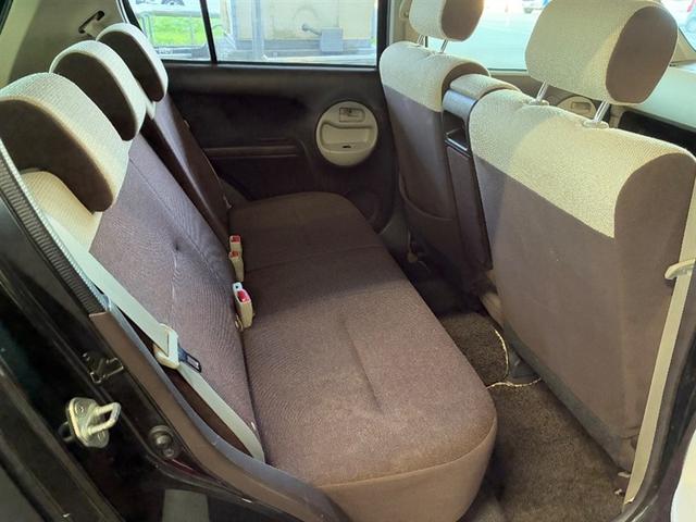 パッソ プラスハナ　ＶＳＣ　エアバッグ　Ｂカメラ　メモリーナビ　キーレス　ナビＴＶ　オートエアコン　パワーウィンドウ　ワンセグ　４ＷＤ　ミュージックプレイヤー接続可　パワーステアリング　ベンチシート　ＡＢＳ　ＥＴＣ車載器（12枚目）