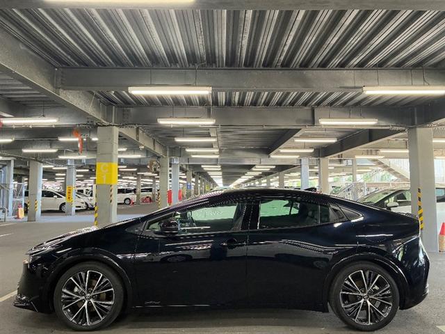 プリウス Ｚ　インテリジェントクリアランスソナー　ＰＷシート　地デジＴＶ　ナビＴＶ　ＡＷ　ＬＥＤヘッドライト　エアコン　バックモニター　ドライブレコーダー　寒冷地仕様車　ＡＣ１００Ｖ　オートクルーズ　スマートキー（4枚目）