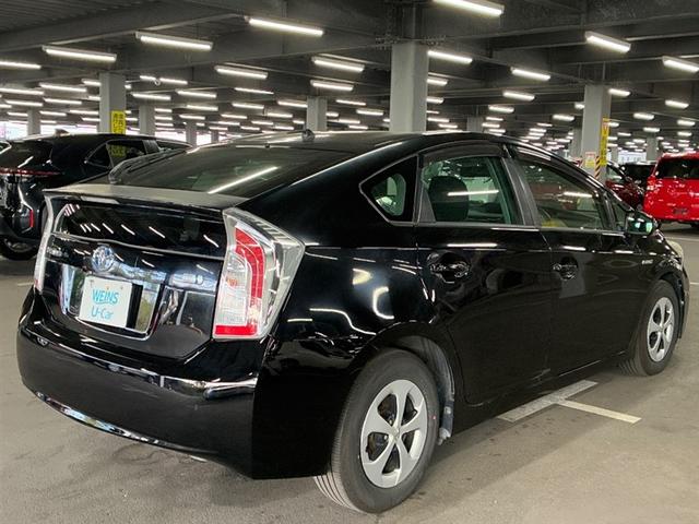 プリウス Ｓ　Ｂモニタ－　フルセグ地デジ　インテリキー　デュアルエアバック　エアＢ　イモビライザー　ＤＶＤ再生可能　ナビＴＶ　ＡＵＴＯエアコン　横スベリ防止　アルミホイール　ＥＴＣ装備　ＡＢＳ　サイドエアバッグ（2枚目）