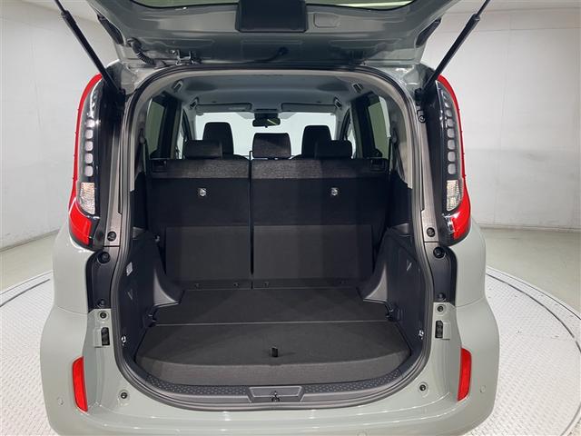 シエンタ ハイブリッドＺ　Ｂカメラ　カーテンエアバック　ＡＢＳ　エアバッグ　キーレス　ＬＥＤライト　ＤＶＤ　アルミホイール　フルセグテレビ　オートクルーズコントロール　ミュージックプレイヤー接続可　ナビＴＶ　メモリーナビ（21枚目）