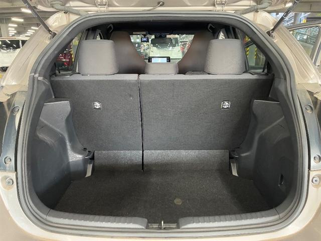 ヤリス Ｇ　Ｂカメラ　エアコン　地デジ　スマートキー＆プッシュスタート　ドライブレコーダー　メモリーナビゲーション　イモビ　横滑り防止システム　クルーズＣ　ＡＢＳ　パワーウィンドウ　パワーステアリング　ナビＴＶ（13枚目）