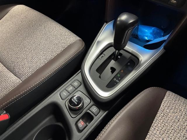 ヤリスクロス Z VSC オートエアコン バックガイドモニター 盗難防止装置 メモリーナビ AWD ETC車載器 ミュージックプレイヤー接続可 キーレス アルミホイール LEDヘッドランプ エアバッグ ABS クルコン(10枚目)