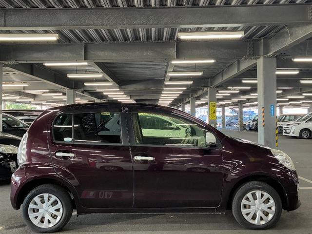 パッソ プラスハナ　エコアイドル　ナビＴＶ　メモリナビ　オートエアコン　キーレス　ワンセグテレビ　ダブルエアバッグ　ＥＳＣ　パワーウィンド　ベンチシート　パワーステアリング　ＡＵＸ　ＡＢＳ　エアバック（3枚目）