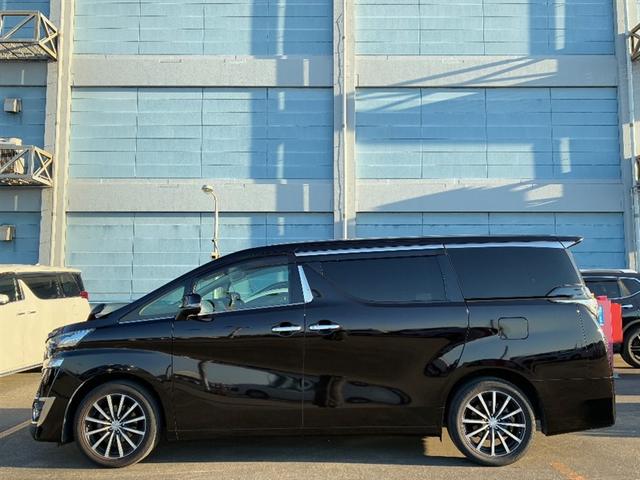 ヴェルファイア ２．５Ｘ　地デジ　ＬＥＤヘッドライト　ＡＵＸ　ＥＴＣ　ＤＶＤ　横滑り防止装置　３列シート　盗難防止装置　オ－トエアコン　メモリーナビ　アルミホイール　サイドエアバック　ＡＢＳ　キーレス　パワーウィンドウ（2枚目）