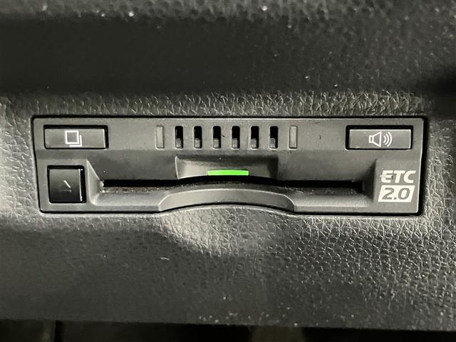 シエンタ X 衝突軽減ブレーキ ナビTV イモビライザー 1オーナー LED 左側パワースライドドア バックモニター フルセグテレビ ESC ウォークスルー パワーウィンドウ エアコン DVD再生 メモリーナビ(8枚目)