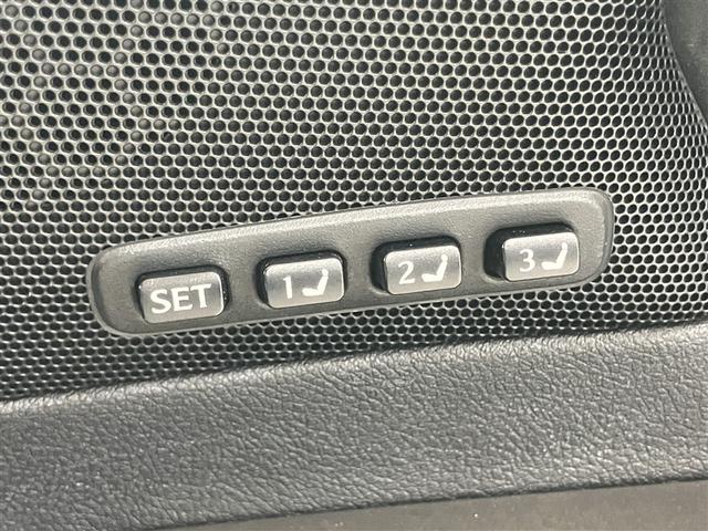 現車確認や商談は、お客様ご希望の弊社Ｕ−Ｃａｒ店舗をご指定いただけます。お近くの店舗の確認は「ウエインズトヨタ神奈川」で検索→「お店を探す」→「Ｕ−Ｃａｒ店舗」でご覧いただけます。