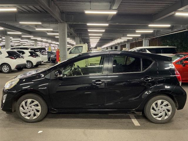 アクア Ｇ　バックモニタ　セキュリティー　デュアルエアバック　ナビＴＶ　ＬＥＤ　パワーウィンドウ　地デジ　ＥＳＣ　ＡＴエアコン　ＡＢＳ　パワーステアリング　オートクルーズ　運転席エアバッグ　ＤＶＤ再生機能　ＥＴＣ（2枚目）