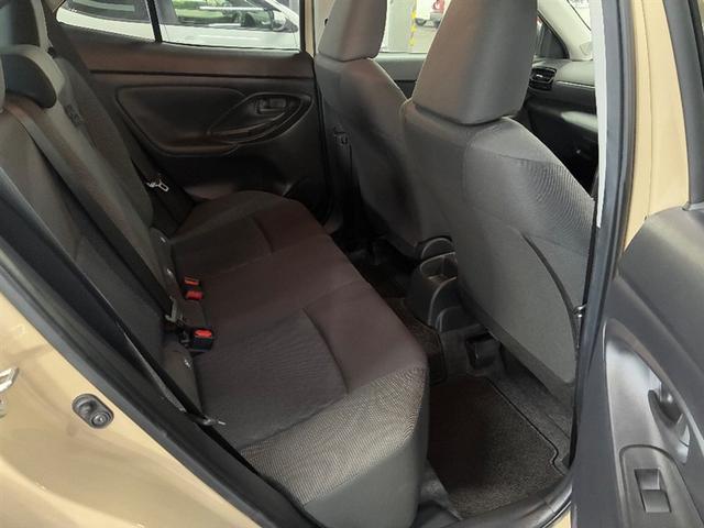 ヤリスクロス Ｇ　衝突軽減装置　ＥＳＣ　サイドエアバッグ　Ａクルコン　盗難防止装置　アルミ　オートエアコン　スマートキー　寒冷地仕様　バックカメラ　４ＷＤ　ＡＢＳ　キーレス　ＥＴＣ　ミュージックプレイヤー接続可（12枚目）