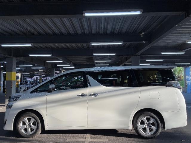 ヴェルファイア ２．５Ｘ　ＬＥＤヘッドライト　クルーズコントロール　ＡＵＸ　ＥＴＣ　横滑り防止装置　３列シート　ナビ　盗難防止装置　オ－トエアコン　メモリーナビ　アルミホイール　サイドエアバック　ＡＢＳ　キーレス　エアバッグ（2枚目）