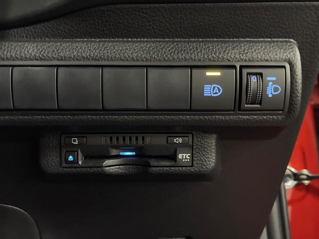 カローラツーリング Ｇ－Ｘ　バックモニタ－　ドラレコ　ＬＥＤヘッドライト　サイドエアバッグ　オートクルーズコントロール　オートエアコン　スマートキー　キーレス　ＥＴＣ　ナビ　盗難防止装置　横滑り防止　ＡＢＳ　メモリーナビ（9枚目）